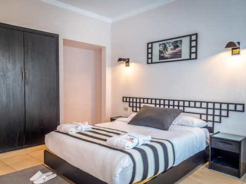 SUNNY DAYS RESORT SPA AND AQUA PARK