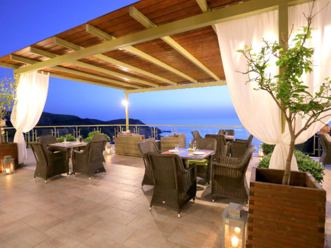 Petani Bay Hotel 4*- adults only Lixouri 