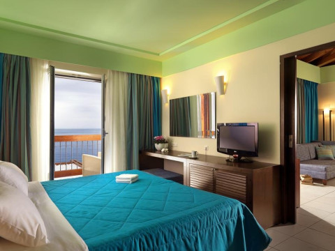 Apostolata Island Resort & Spa