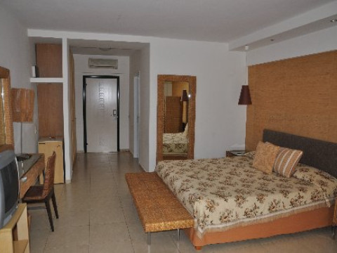 Ilio Mare Beach Hotel (SKALA PRINOS)