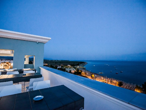 Cronwell Resort Sermilia
