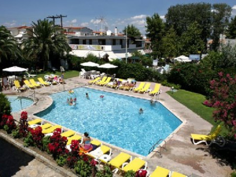 Dionyssos Hotel and apartments (Chanioti- Kassandra)