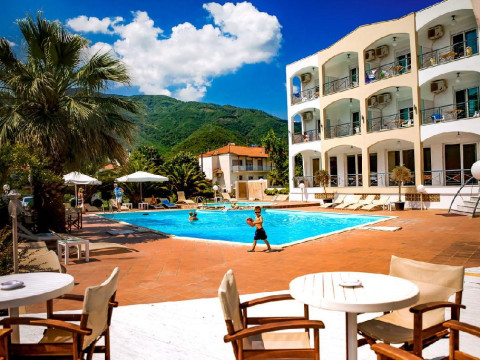 STAVROS BEACH