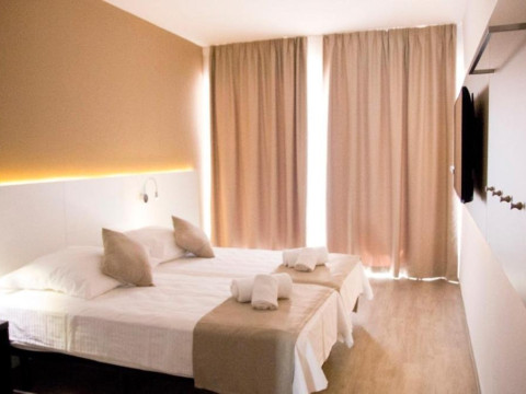 Planet One Hotel