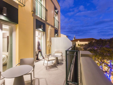 CASTANHEIRO BOUTIQUE (D)