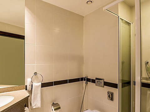 HOLIDAY INN EXPRESS DUBAI INTERNET CITY