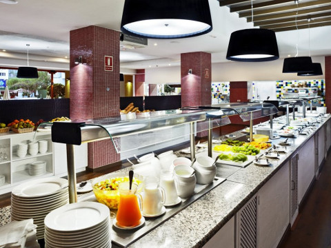 Coral Suites and Spa (Adults Only +16)