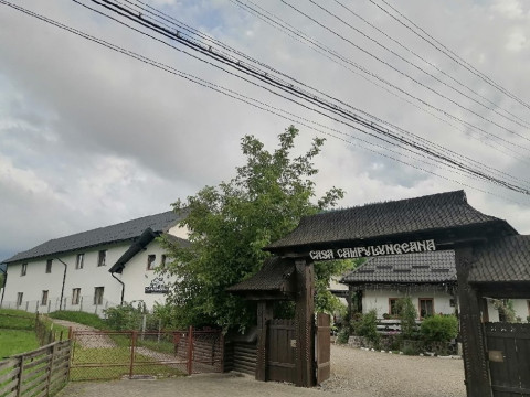 Pensiunea Casa Campulungeana