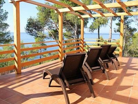 CENTOVI DVORI private villa (Drvenik)