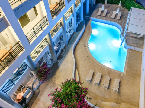 Alia Beach Hotel (Hersonisos)