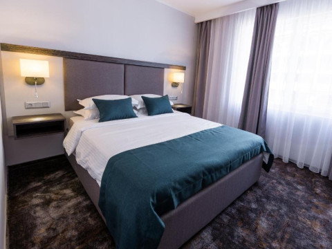 BEST WESTERN PREMIUM INN