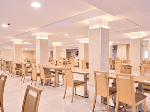 Ahoi! Urban Beach Hotel