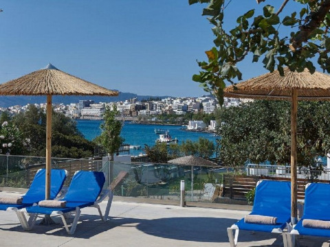 Vasia Ormos Hotel 