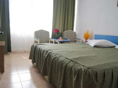 HOTEL PRAHOVA