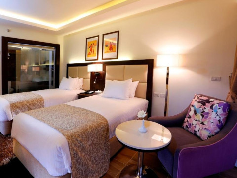 ALBATROS WHITE BEACH RESORT