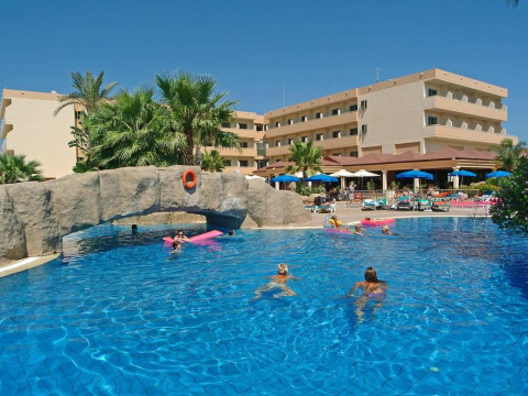 Nissiana Hotels and Bungalows