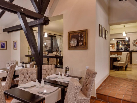 Casa din Bran Inn Cuisine