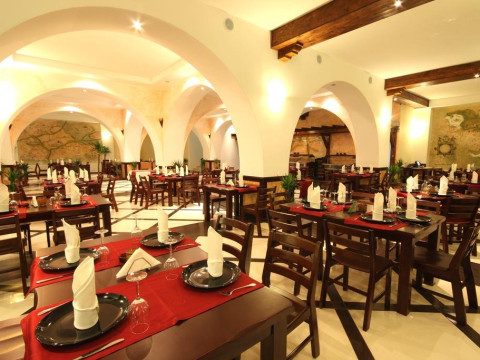 MISTRAL RESORT MOIECIU..