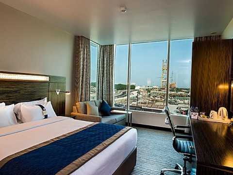 HOLIDAY INN EXPRESS DUBAI JUMEIRAH