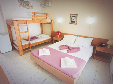 Meliton Hotel (Tholos)