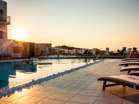Paros Bay Boutique