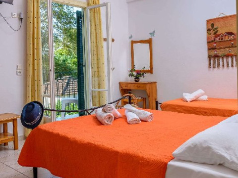 Des Roses Hotel