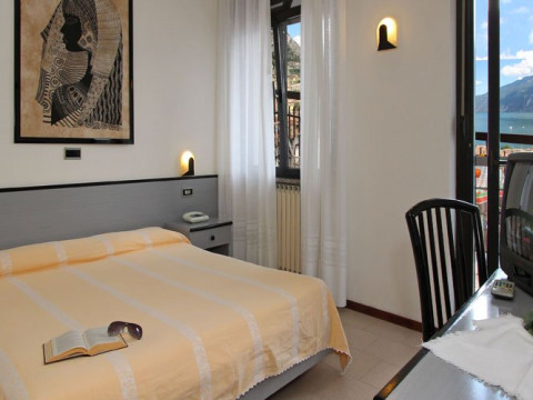 EUROPA HOTEL - LIMONE SUL GARDA