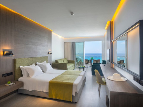 Cavo Maris Beach