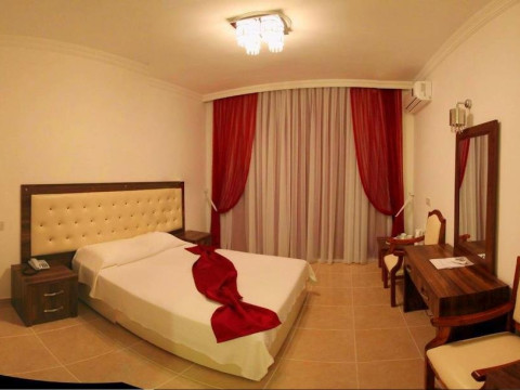 ROSE GARDENS HOLIDAY VILLAGE
