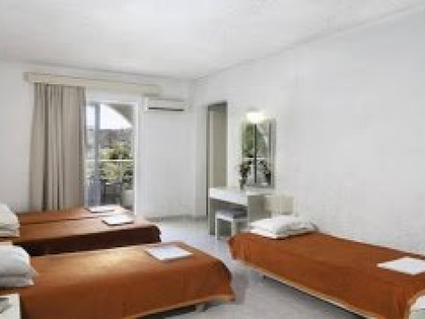 Anika Studios (D)