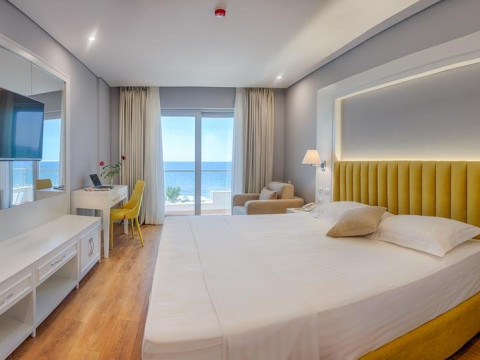 Premium Beach (Golem-Durres)