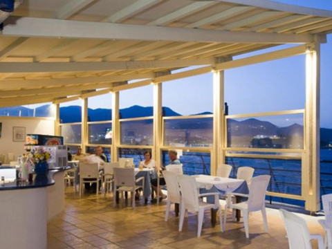 Coral Hotel (Adult Only)