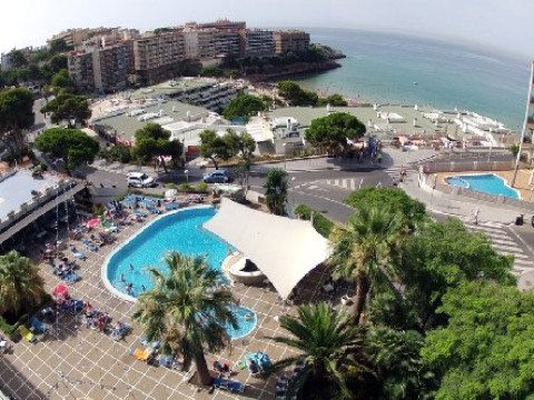 4R SALOU PARK