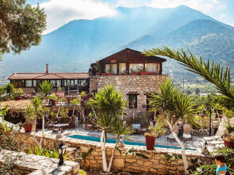 Stone Village - Petrino Chorio