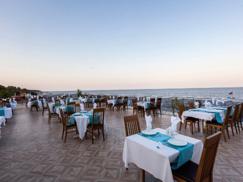 PERRE LA MER HOTEL