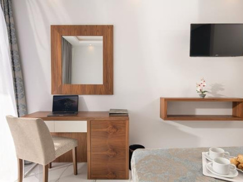 4 You Boutique (Metamorfosis, Sithonia)