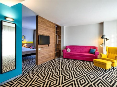 Ibis Arad