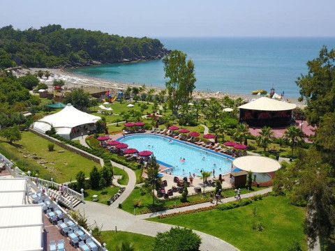 JUSTINIANO DELUXE RESORT