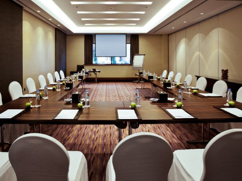 Amwaj Rotana Jumeirah Beach