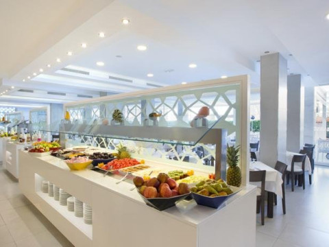 Mar Hotels Playa de Muro Suites