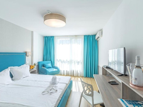 Boulevard Hotel