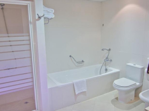 Al Hamra Village Golf& Beach Resort