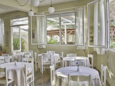 Panas Hotel (Spartia)
