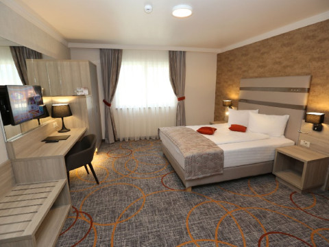 HOTEL BARIL