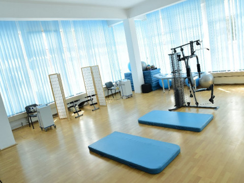 Bacolux Diana Resort CMD
