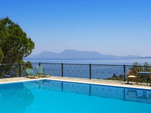 Aliki Hotel (Nikiana)