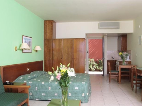 Panas Holiday Village