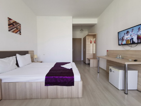 Q Hotel