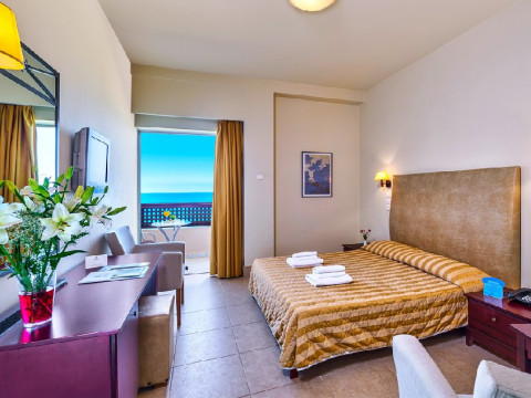 GIANNOULIS SANTA MARINA BEACH RESORT