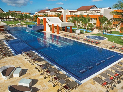 BREATHLESS PUNTA CANA RESORT (adults only)